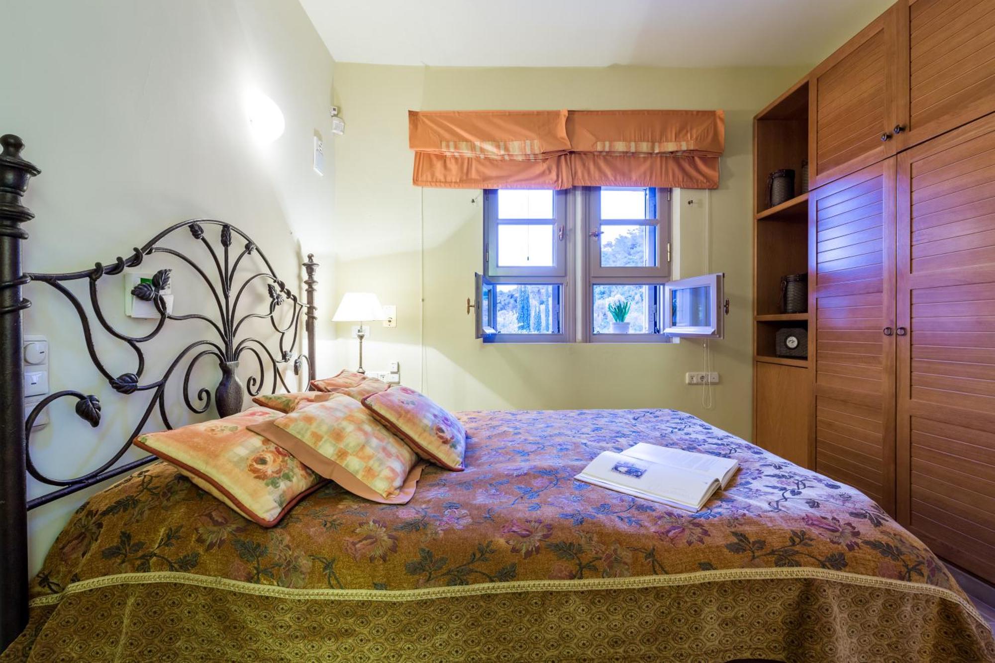 Elia Junior Suite In Epidavros With Shared Pool Nea Epidavros Exterior foto