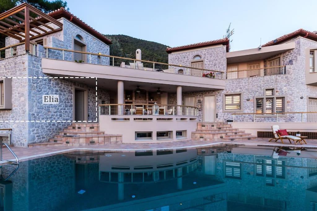 Elia Junior Suite In Epidavros With Shared Pool Nea Epidavros Exterior foto